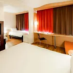 Ibis Vannes